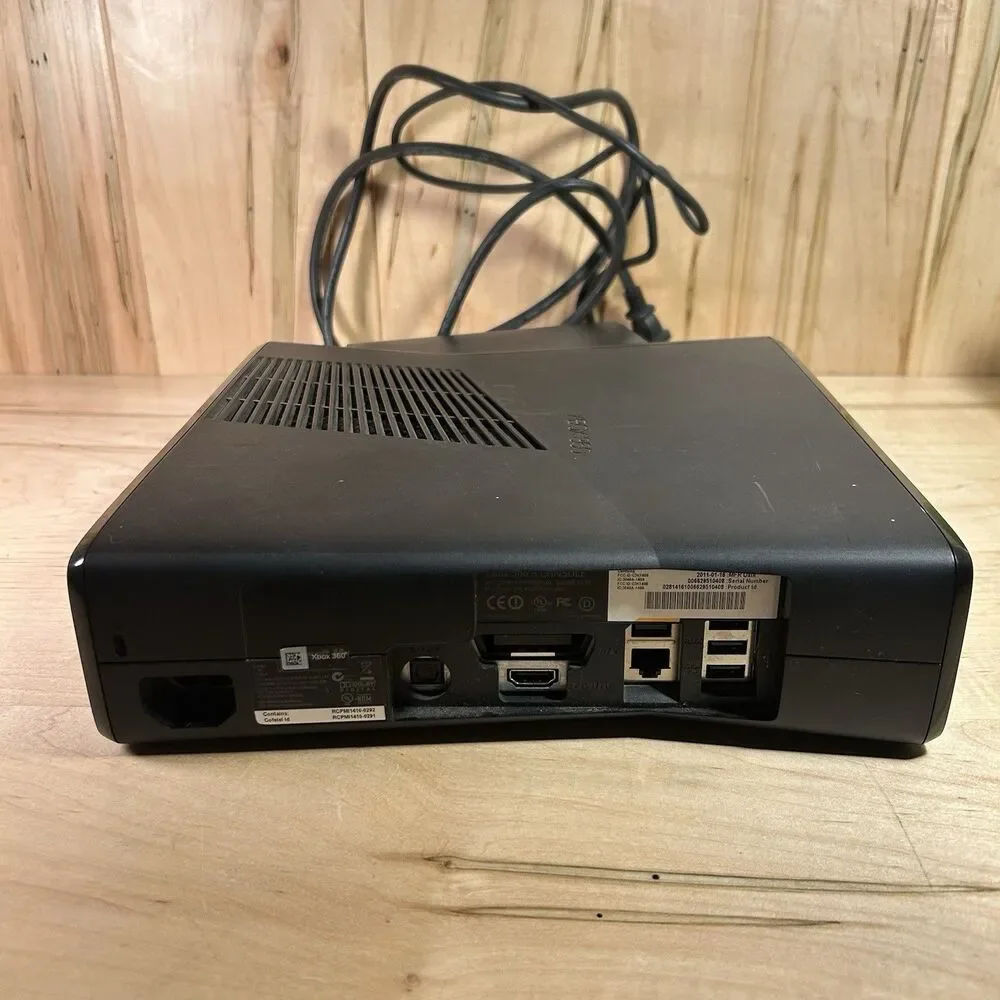 Microsoft Xbox 360 S Console With 2 Controllers 9 Games Tested And Working